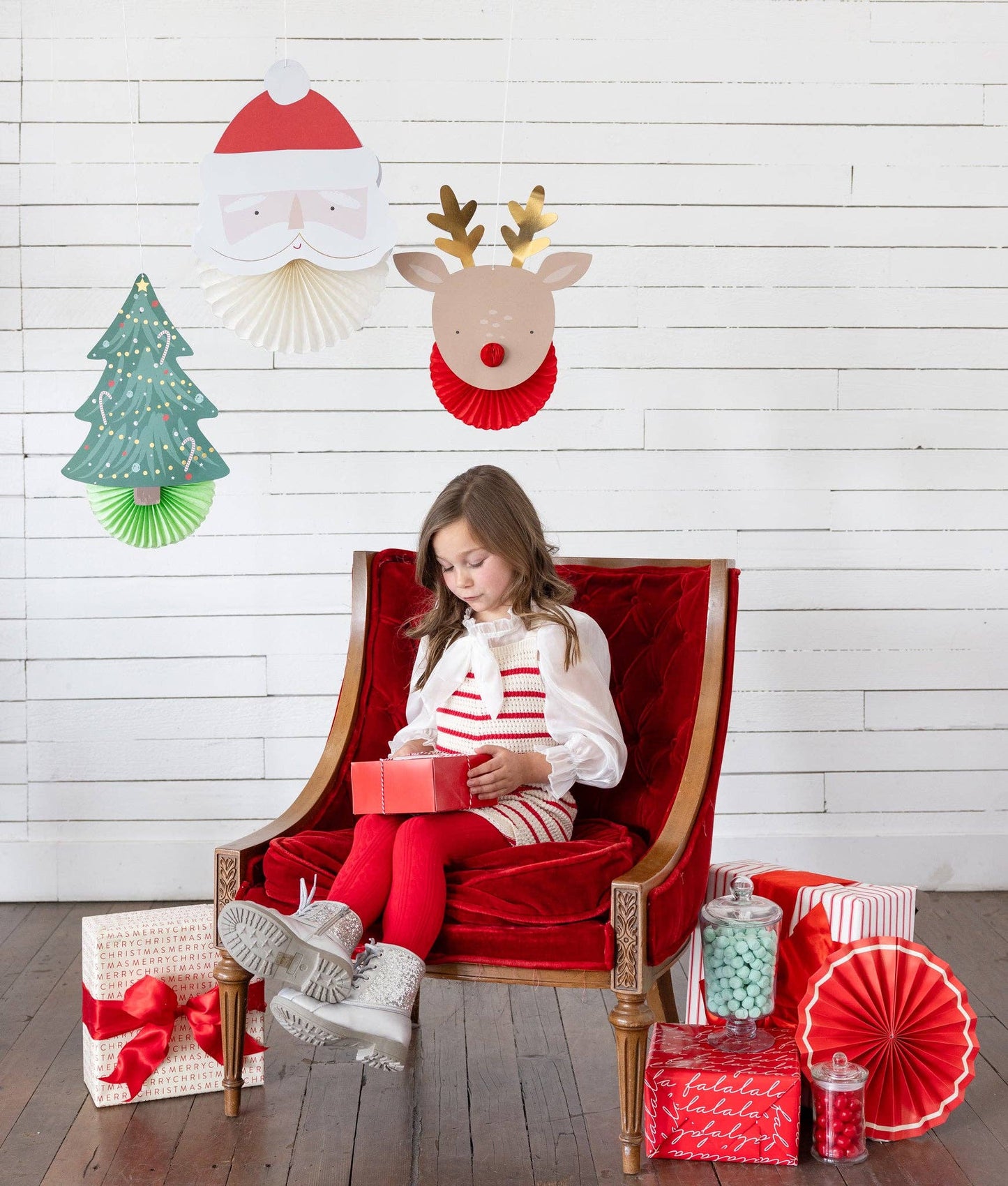 Christmas Fan Wall Decor Set