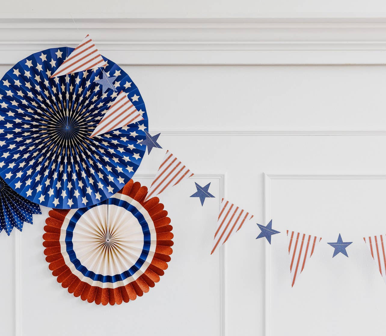 Hamptons Pennant Star Banner