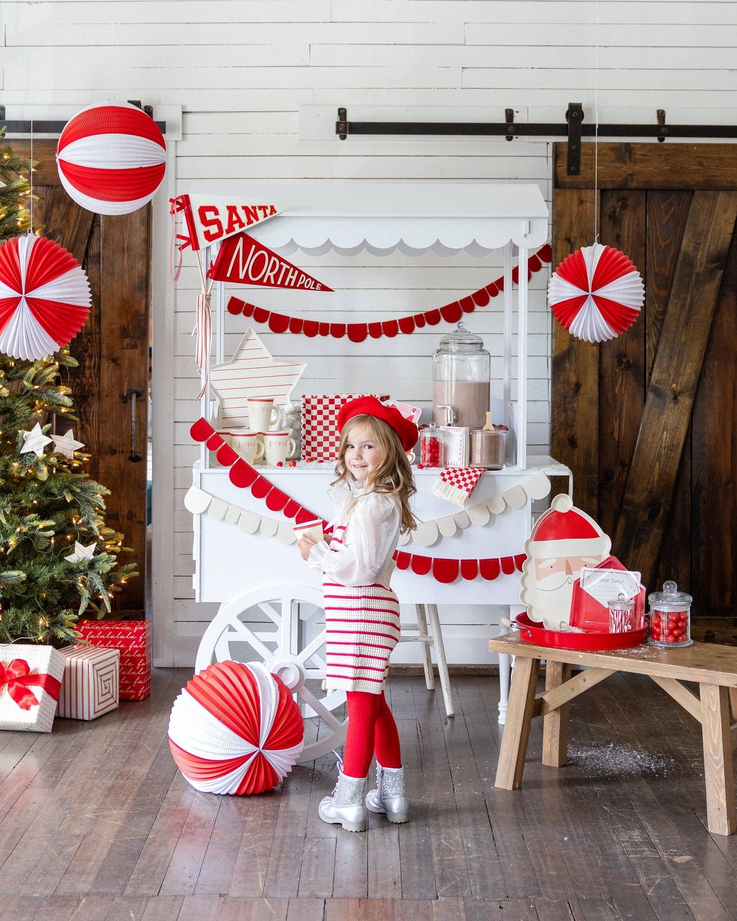 Red and Cream Scalloped Felt Banner Set