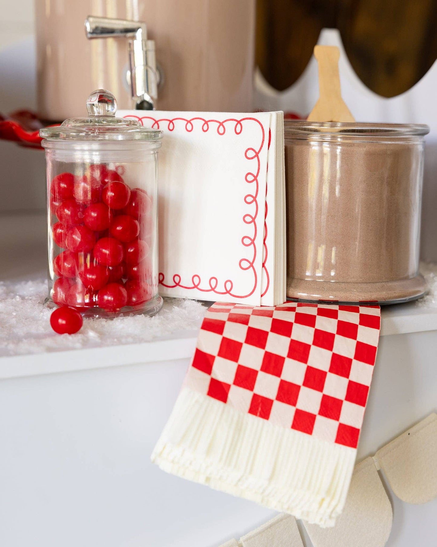 Red and Cream Scallop Border Paper Cocktail Napkin